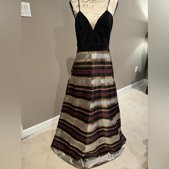 Badgley Mischka | Dresses | Belle Badgley Mischaka Gown Size | Poshmark
